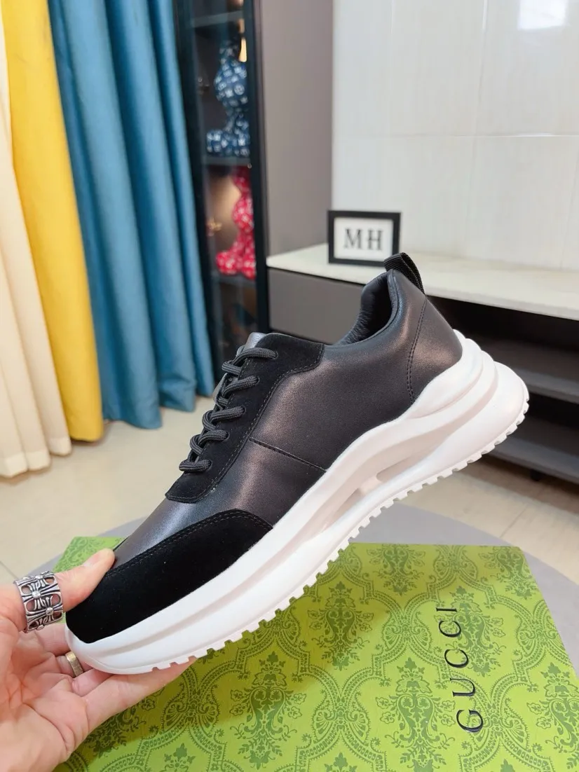 Men's shoes 💰440🌹🌹GUCCI [Gucci] New high-end brand of men's shoes, the latest fashionable casual men's shoes, trendy and versatile style, relaxed and sporty style, uppers imported from Italy, first-layer cowhide, genuine leather lining and ultra-fine workmanship. Original personalized fashionable rubber wear-resistant outsole, light and comfortable on the foot, size 38-44